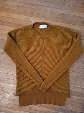 Wilfred Aritzia Women's Ribbed Crewneck Sweater - Camel Brown